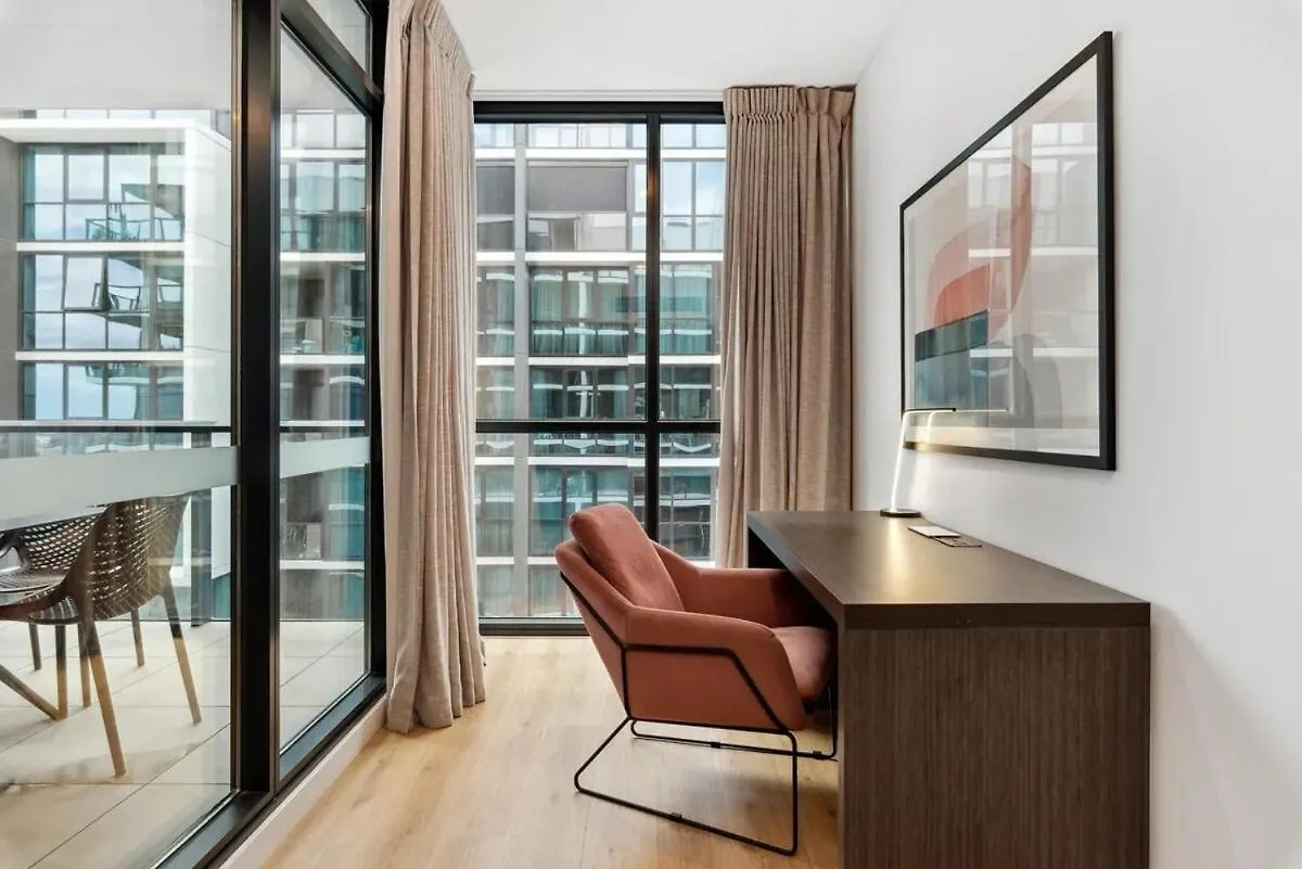 Cbd Luxury Resort Adelaide Australia
